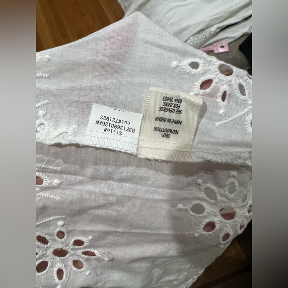 Adiva lace style top - Picture 8 of 9